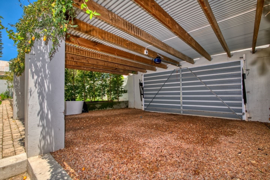 5 Bedroom Property for Sale in Bredasdorp Western Cape